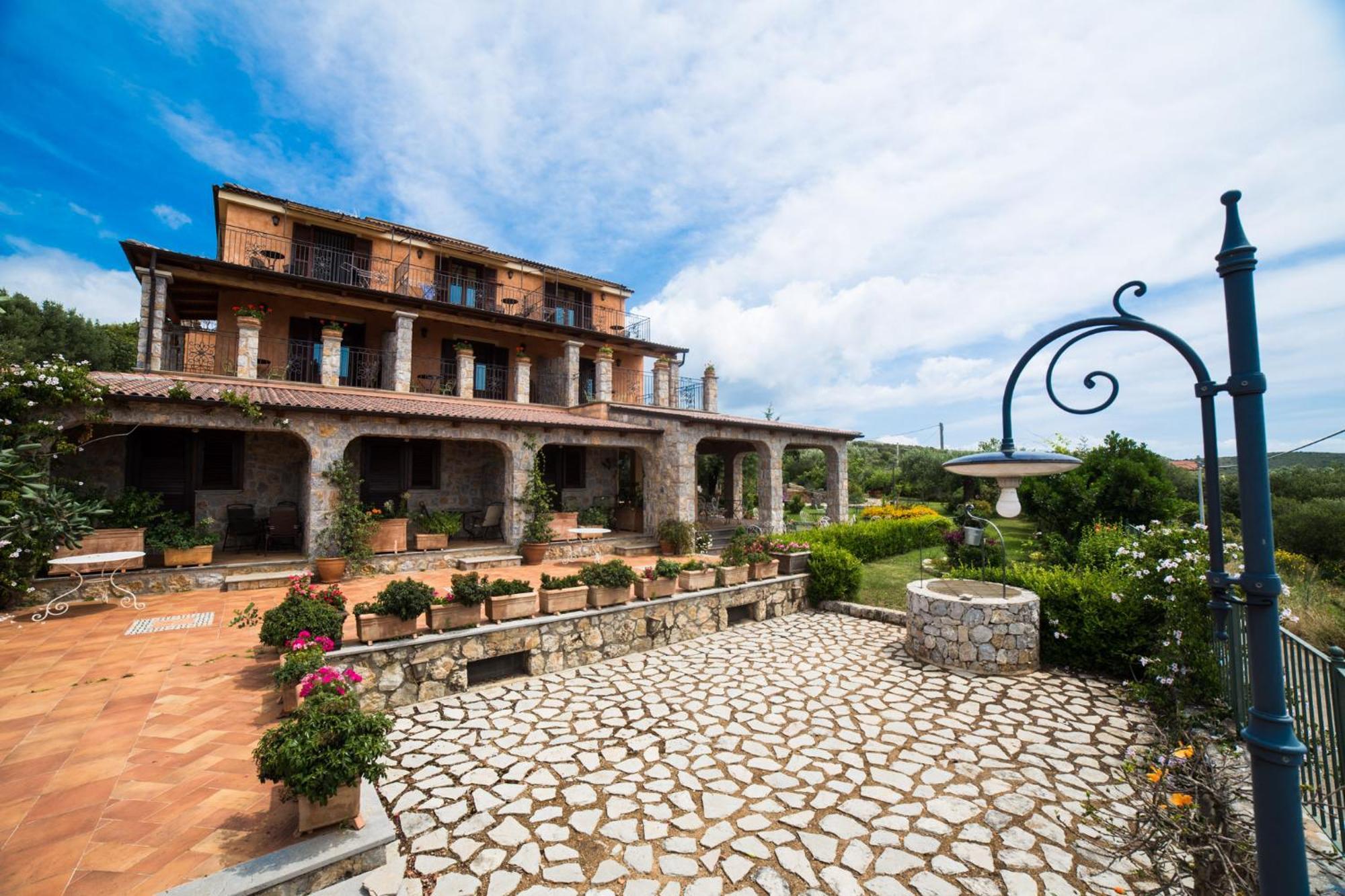 Hotel Relais Pian Delle Starze Marina di Camerota Exterior photo